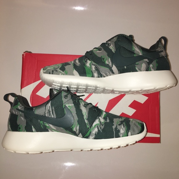 ❌SOLD❌ Roshe Run GPX Camo Sz 9 BRAND NEW RARE 🔥 - Picture 2 of 6